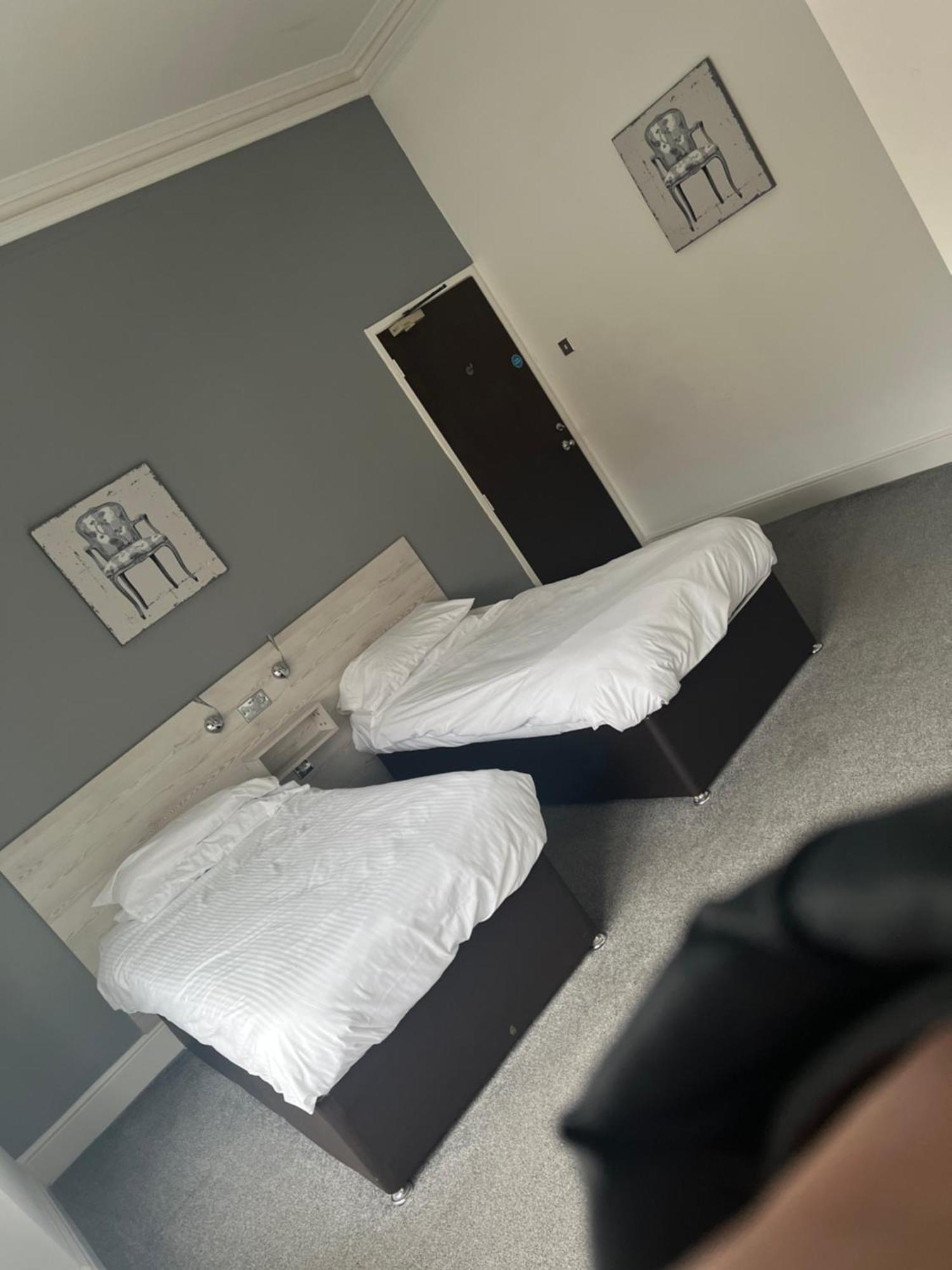 The Kings Head Bed & Breakfast Warrington Exterior photo